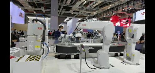 進(jìn)博會(huì)機(jī)器人天團(tuán)震撼表演 會(huì) 讀心術(shù) 的乒乓球機(jī)器人 會(huì)茶藝 會(huì)說話,更有ex仿生機(jī)器人